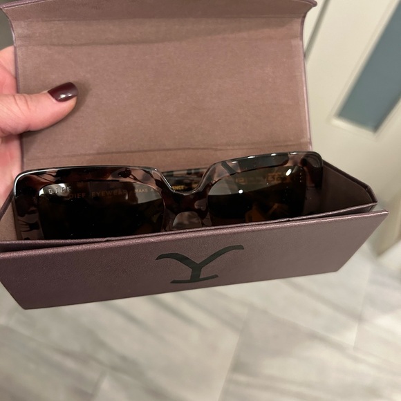 DIFF sunglasses - Picture 5 of 7